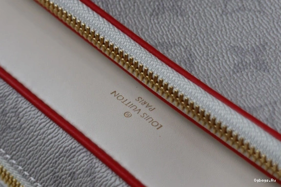 LVXNBA LOUIS MESSENGER NIL VUITTON 0215